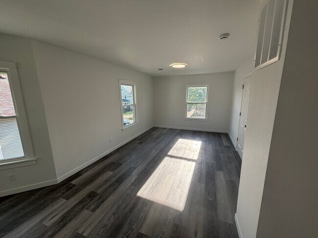 Foto del edificio - 5807 20th Ave