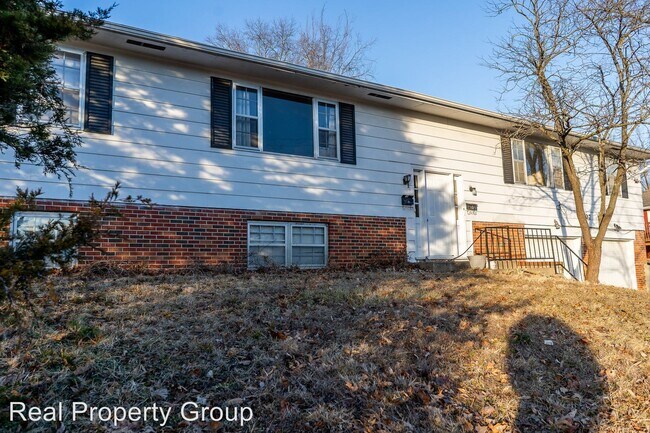 Building Photo - 1807 Oxford Dr