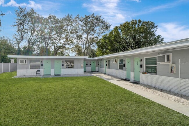 Building Photo - 6701 S West Shore Blvd