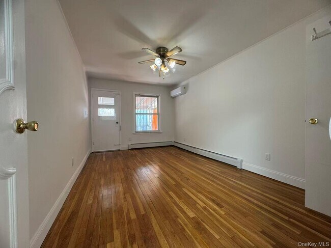 Foto del edificio - 47-19 213th St