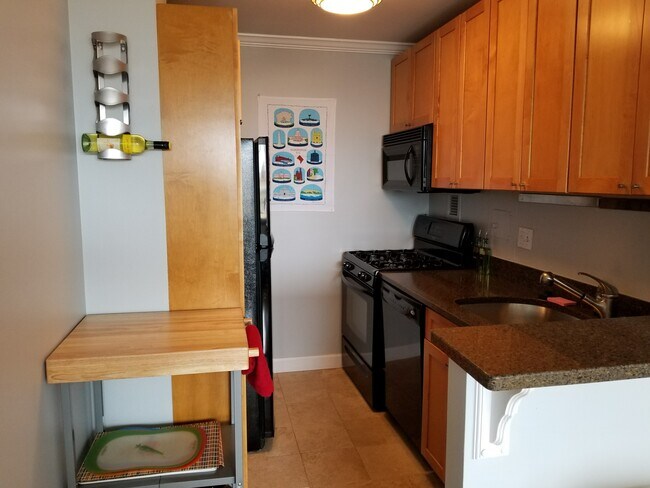 Cocina de galería - 1301 20th St NW