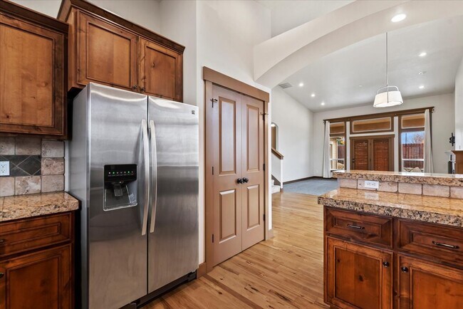 Foto del edificio - 5996 S Egmont Ave