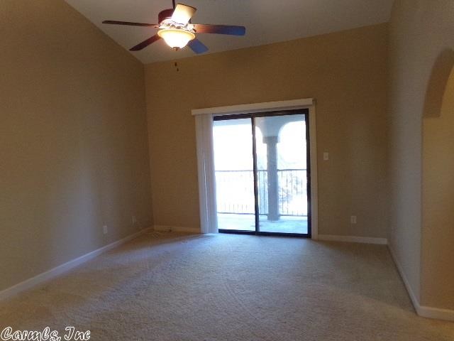 Building Photo - 301 Kings Row Dr