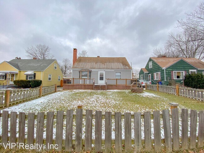 Building Photo - 4 br, 2 bath House - 3557 Bremen St.