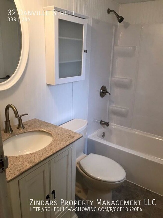 Building Photo - 32 Danville St