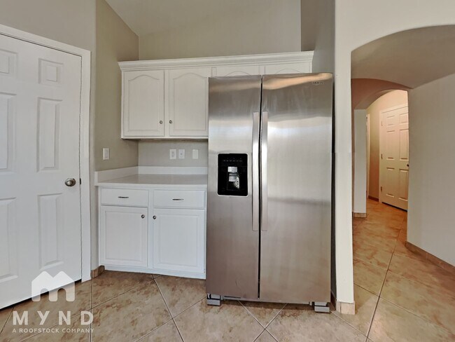 Foto del edificio - 22247 W Hadley St
