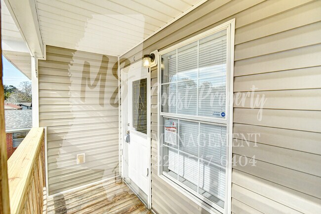 Building Photo - 2212 30th St. Unit C