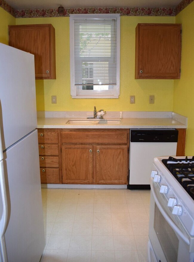 Building Photo - Resident Benefit Package Property