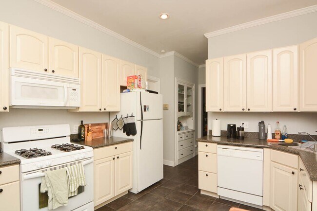 Foto del edificio - 1415 W Henderson St