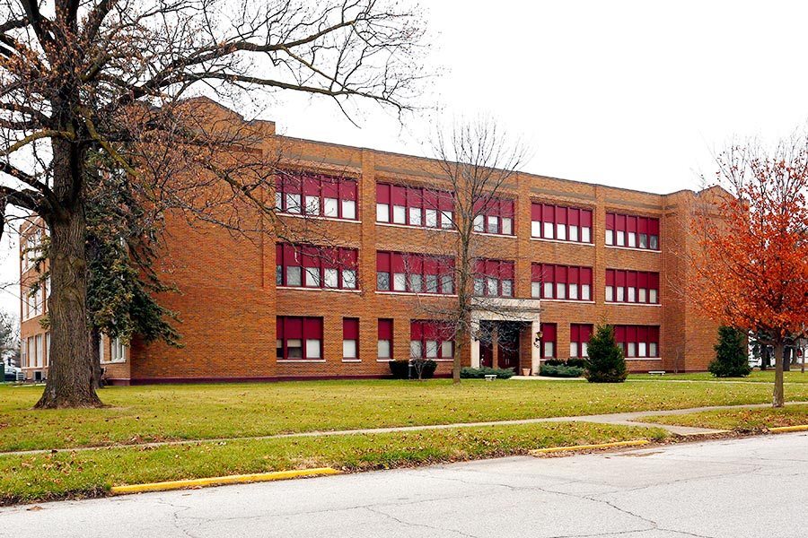 Primary Photo - LINCOLN PARK APARTMENTS