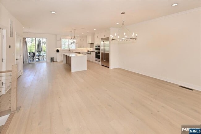 Foto del edificio - 31 Hearthstone Ct