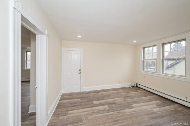 Foto del edificio - 36 Tyler Ave