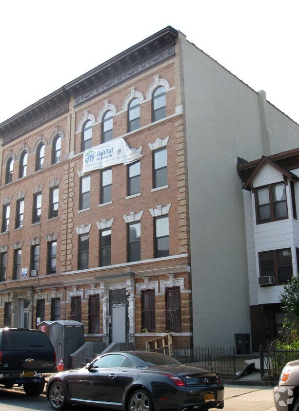 Building Photo - 836 Jefferson Ave