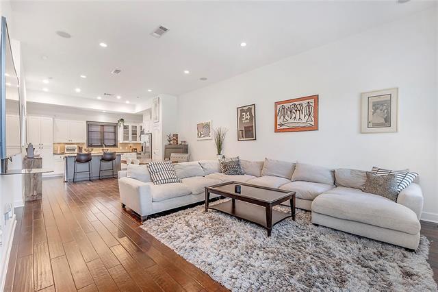 Building Photo - 3210 Carlisle St