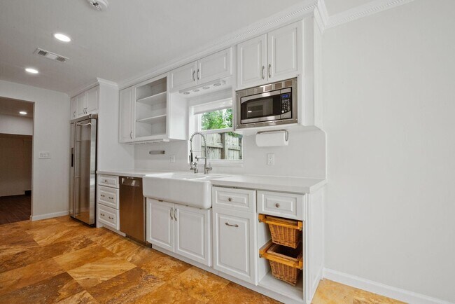 Foto del edificio - 561 SW 168th Terrace