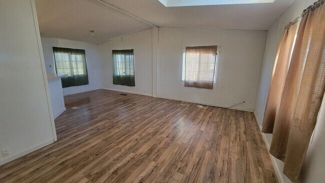 Foto del edificio - Clean 2 Bedroom / 2 Bathroom Home for Lease!