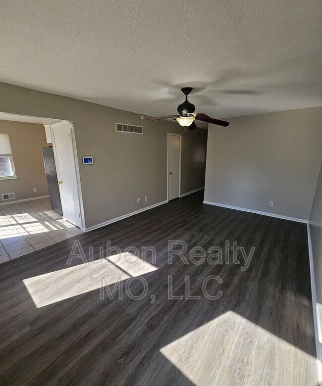 Foto del edificio - 1031 SW Kingscross Rd