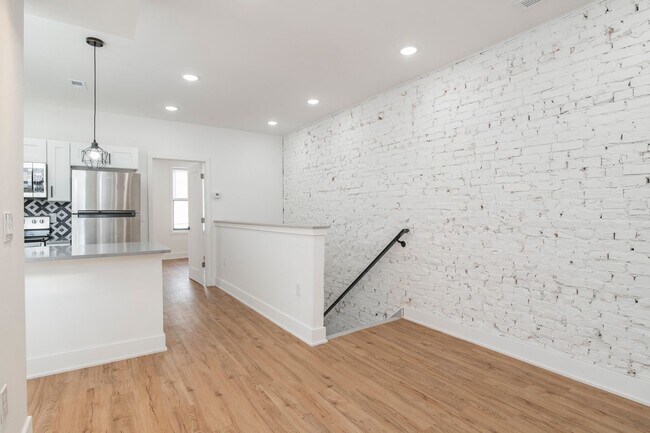 Photo - 3312 W Cumberland St Apartment