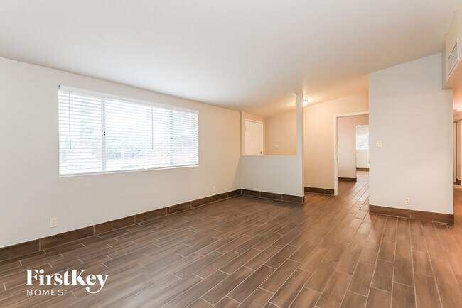 Foto del edificio - 8940 E Pine Valley Dr