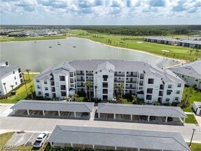 Building Photo - 15405 Grn Acrs Ave
