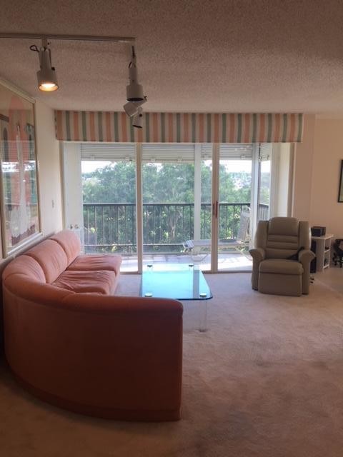 Foto principal - 6815 Willow Wood Dr