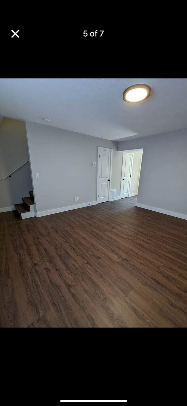 Foto del edificio - 630 E Bain St