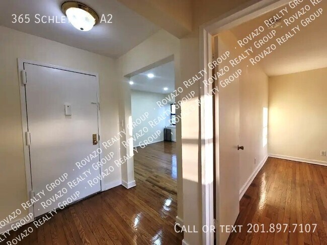 Foto del edificio - 365 Schley St #A6- 3 bedroom in Newark