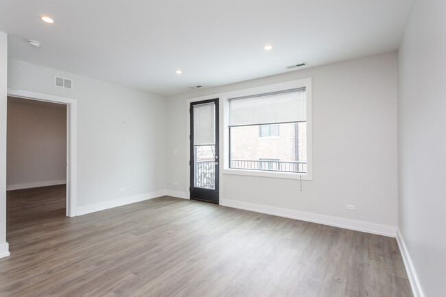 Building Photo - 2111 S Halsted St