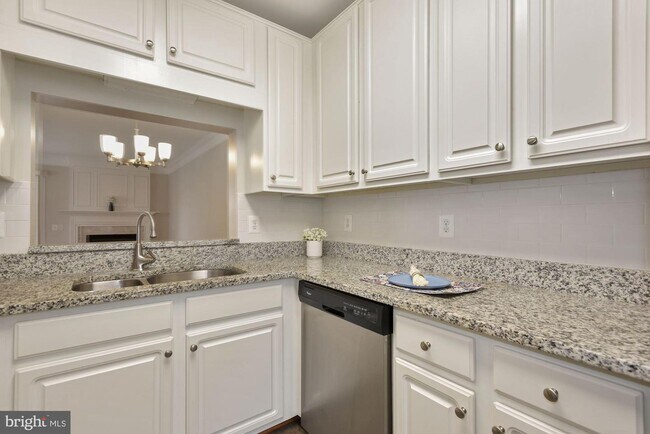 Building Photo - 12751 Fair Crest Ct