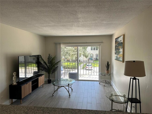 Foto del edificio - 4611 W Fig St