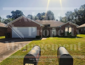 Building Photo - 1560 Arden Ln