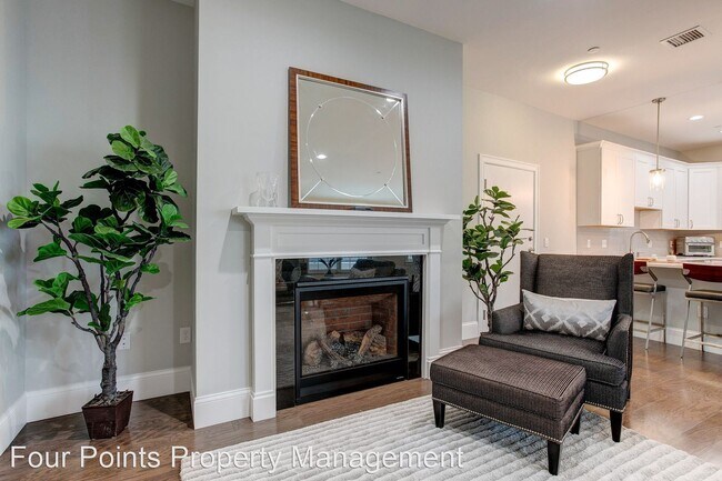 Building Photo - 2 br, 2 bath House - 8 Sanborn street Unit...