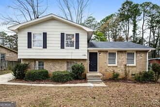 Building Photo - 6183 Fieldcrest Dr