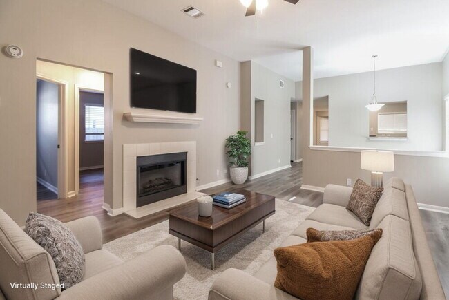 Foto del edificio - 21203 Grand National Ave