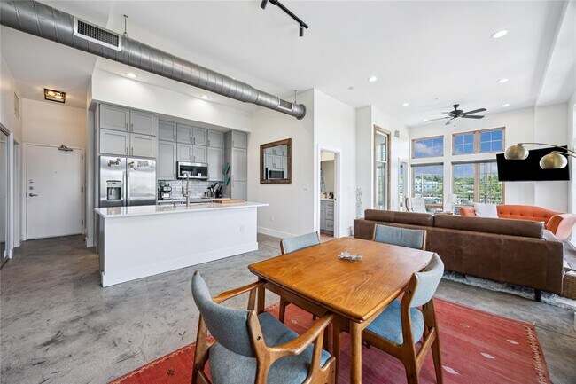 Foto del edificio - 2235 E 6th St