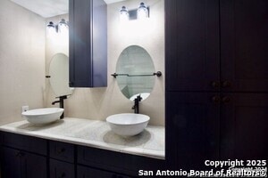 Foto del edificio - 167 Lakeview Cir