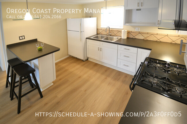 Building Photo - 2065 NW 34th St