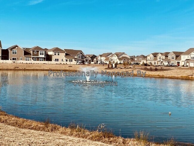 Building Photo - 424 Kempston Landing