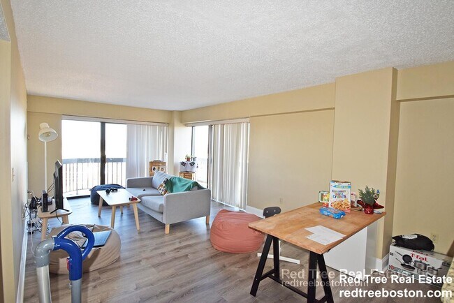 Photo - 15 N Beacon St Apartment