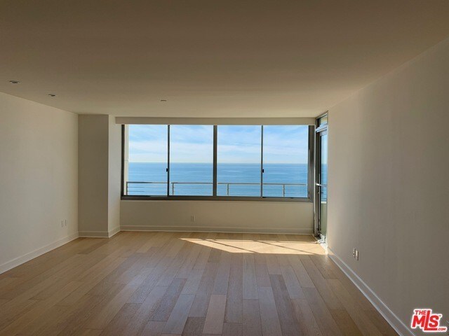 Building Photo - 1221 Ocean Ave