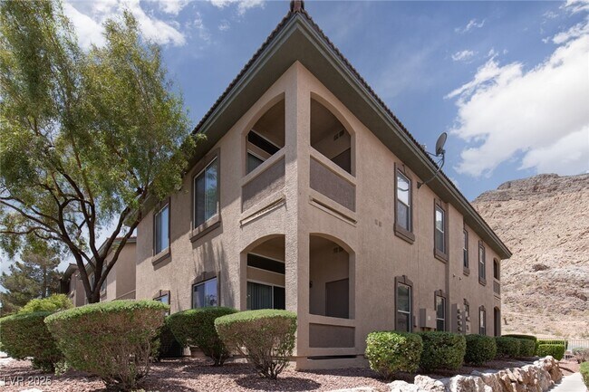 Foto del edificio - 3545 Cactus Shadow St