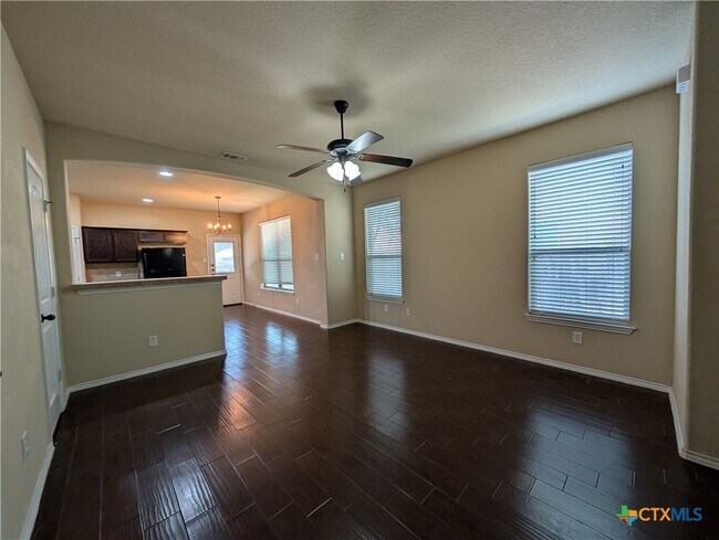 Building Photo - 1028 Brown Rock Dr