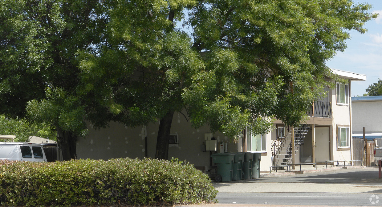Building Photo - 5077 Clayton Rd