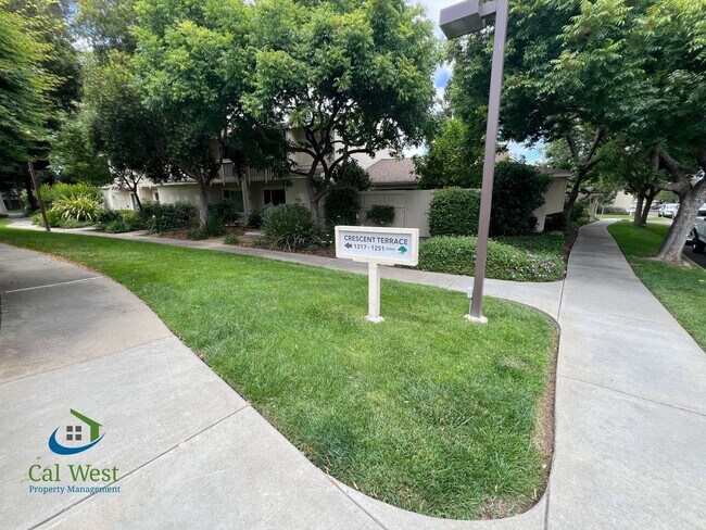 Foto del edificio - $4095-2 Bd/2.5 Ba Town home in Sunnyvale/Sunset Oaks Community