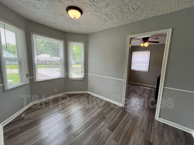 Building Photo - 3534 N Euclid Ave