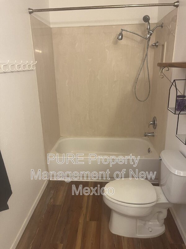 Foto del edificio - 652 Quailbrush Dr NW