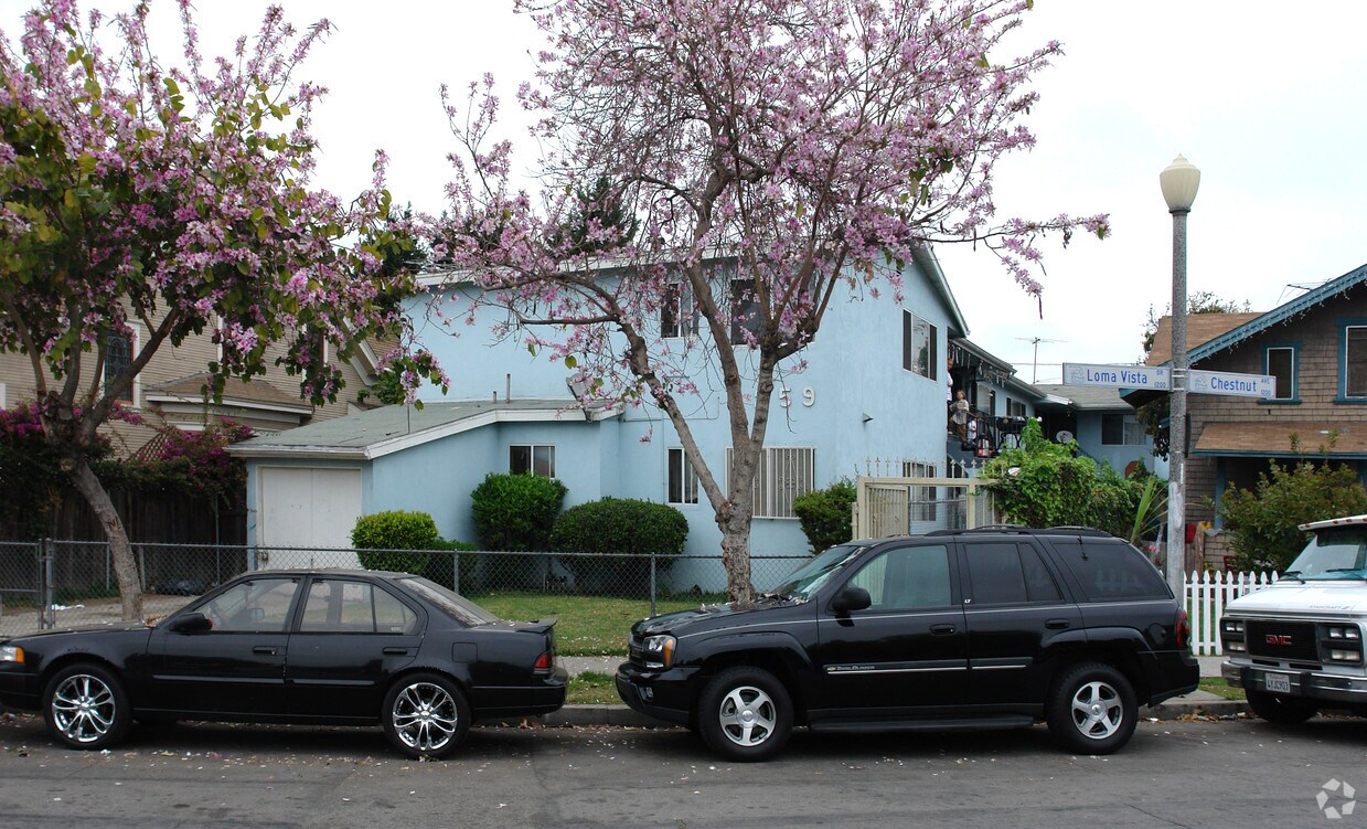 Primary Photo - 1259 N Loma Vista Dr