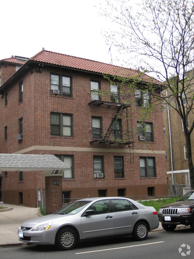 Building Photo - 118-53 Metropolitan Ave