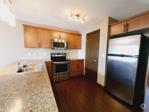 Building Photo - 515 Chappelle Dr SW