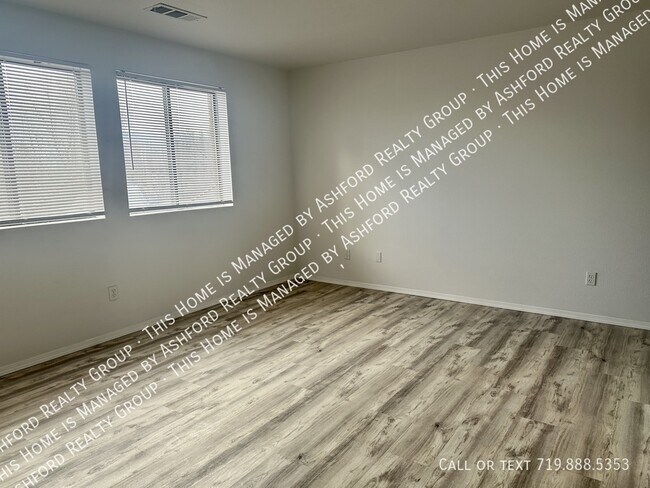 Foto del edificio - 1120 Yuma St